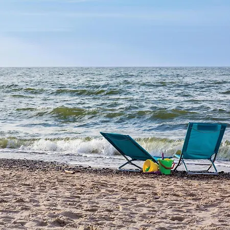 3 Bedroom Beautiful In Mscicie Mścice