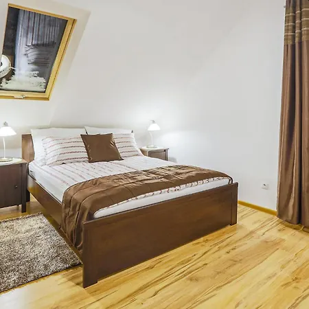 Tatil Evi 3 Bedroom Beautiful In Mscicie