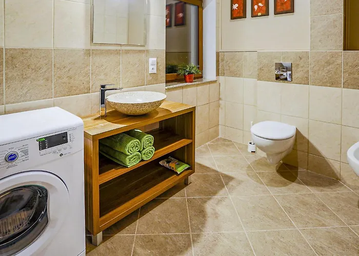 3 Bedroom Beautiful In Mscicie Mscice