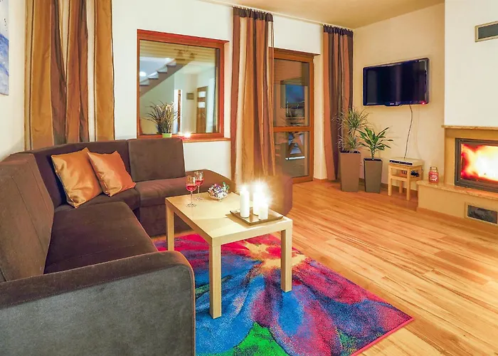 3 Bedroom Beautiful In Mscicie 므시체