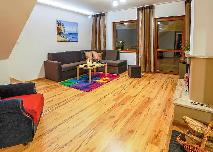 3 Bedroom Beautiful In Mscicie Holiday home *